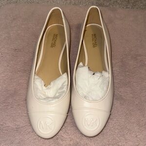 Michael Kors White Flats - Size 5.5